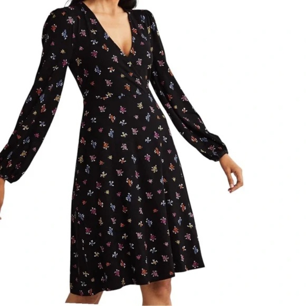 Boden Sweetheart Easy Fixed Wrap Jersey Dress Black Dainty Floral Size 8
